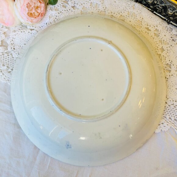 Blue Willow Large Serving Bowl, Unmarked Antique Blue Transferware China - Picture 11 of 16